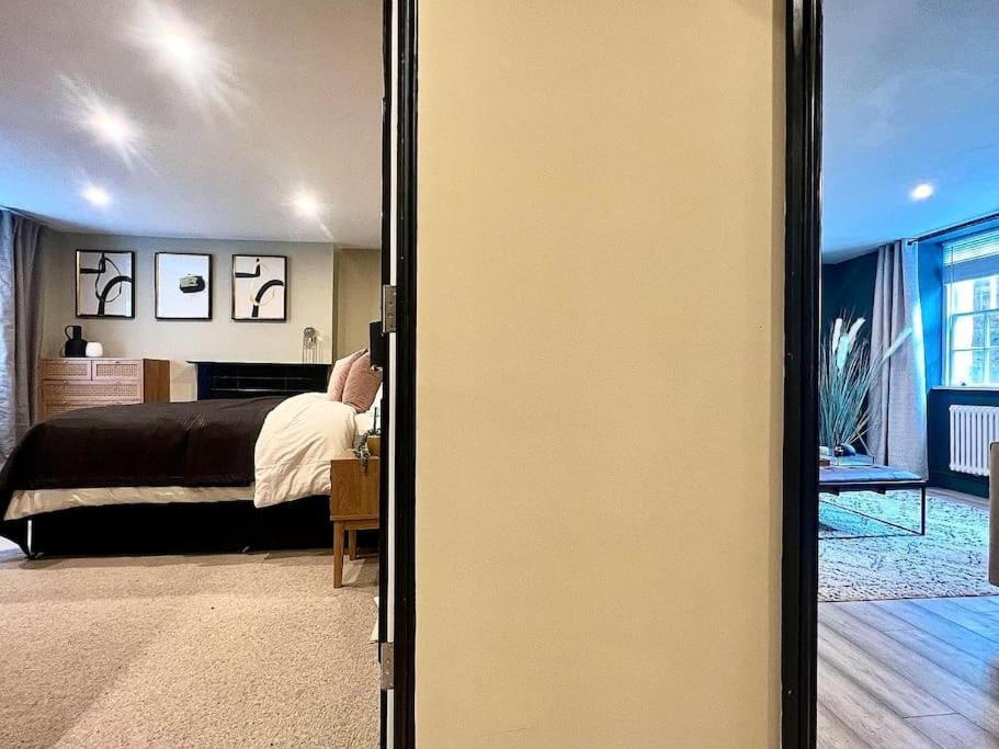 Fabulous Large Apartment In Great Location 바스 외부 사진